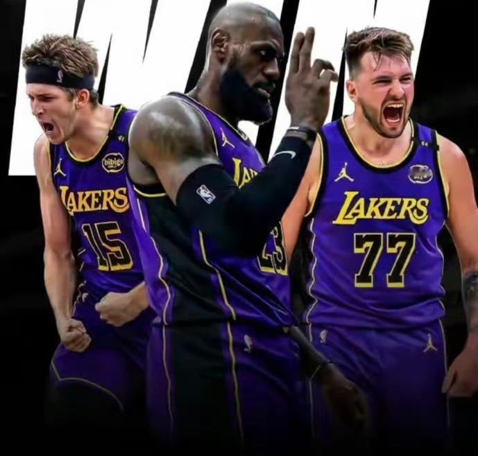 东詹里皇无限猖狂，湖人总冠军口号重现江湖。
洛城德比大战落下帷幕，洛城只能有一支