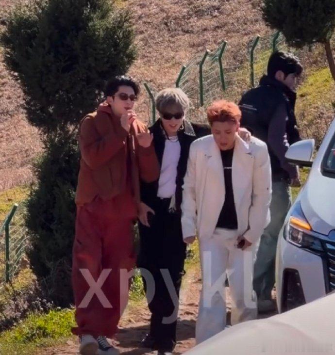 刘耀文劝架黄子韬王鹤棣 刘耀文我承受了这个年纪不该有的成熟！