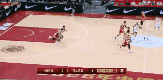 中国男篮大将朱俊龙真是手感火热！在今天中国男篮主场迎战荷兰男篮的热身赛中，朱俊龙