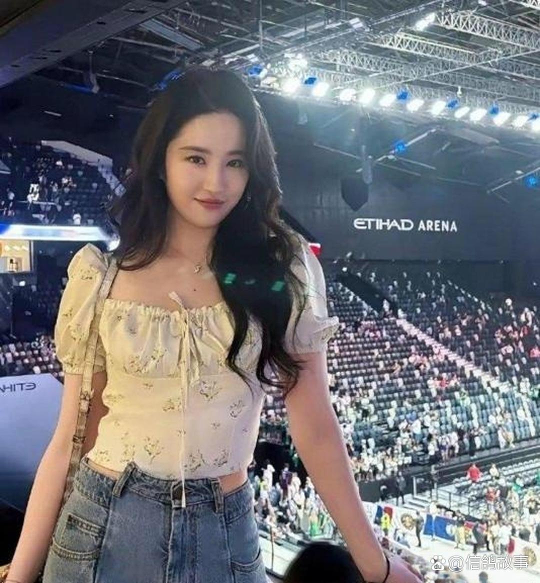 刘亦菲，是不是裤子太短缝了一截 