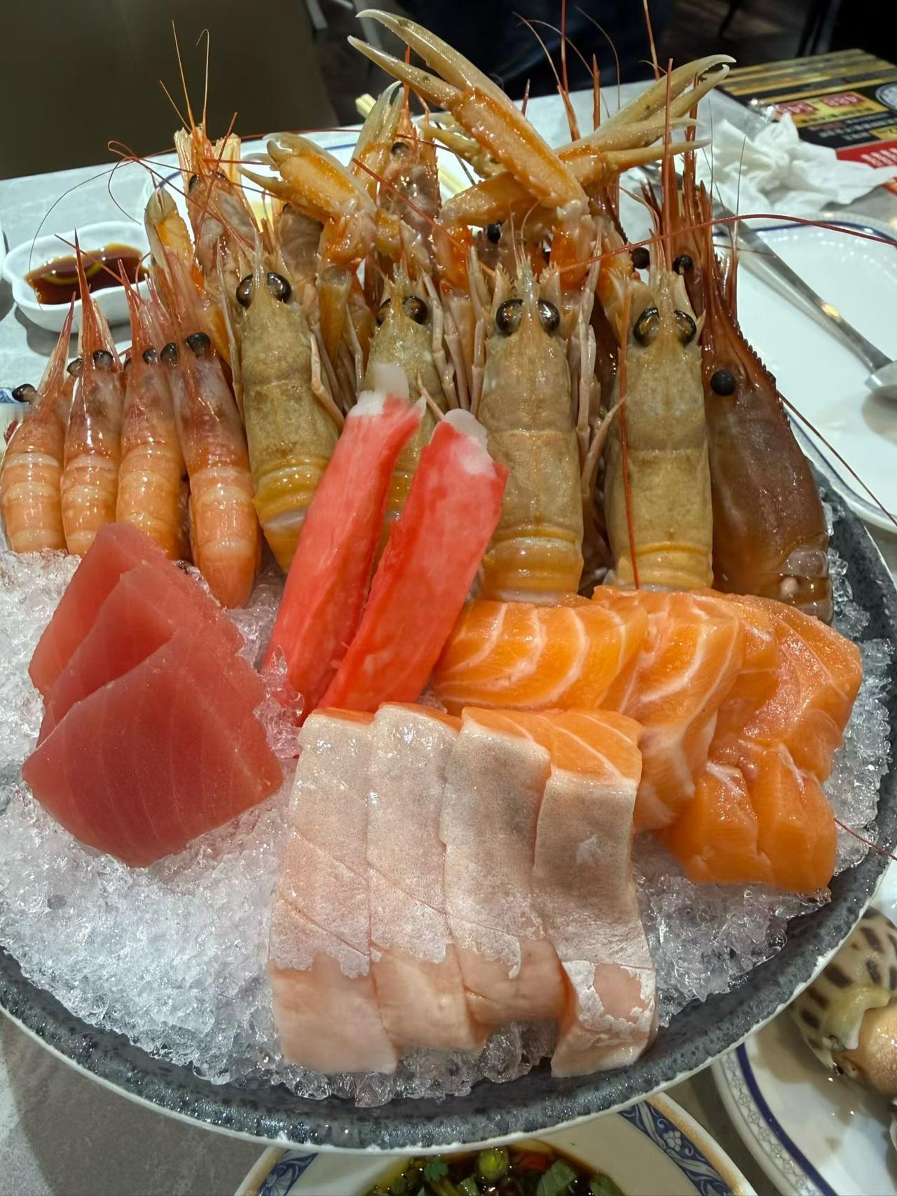 周末愉快，来寻味顺德，尝试一下这两个菜色，保证不枉此行[星星眼]