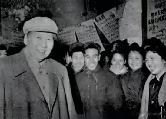 卢麒元:绝对不要走美国所设计的城镇化之路

卢麒元这话真说到点子上了，太实在！