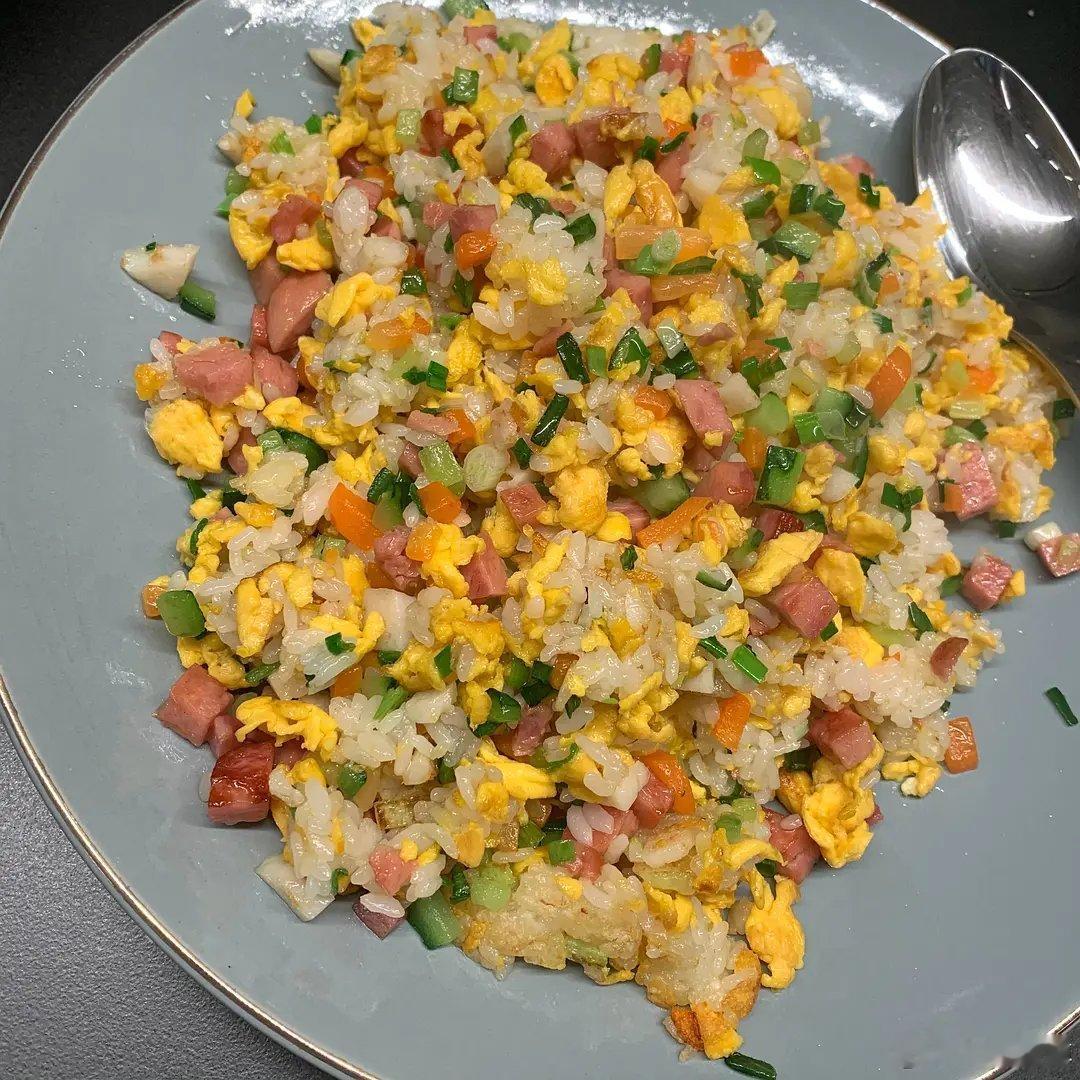 黄磊这饭看着有食欲吗 ​​​