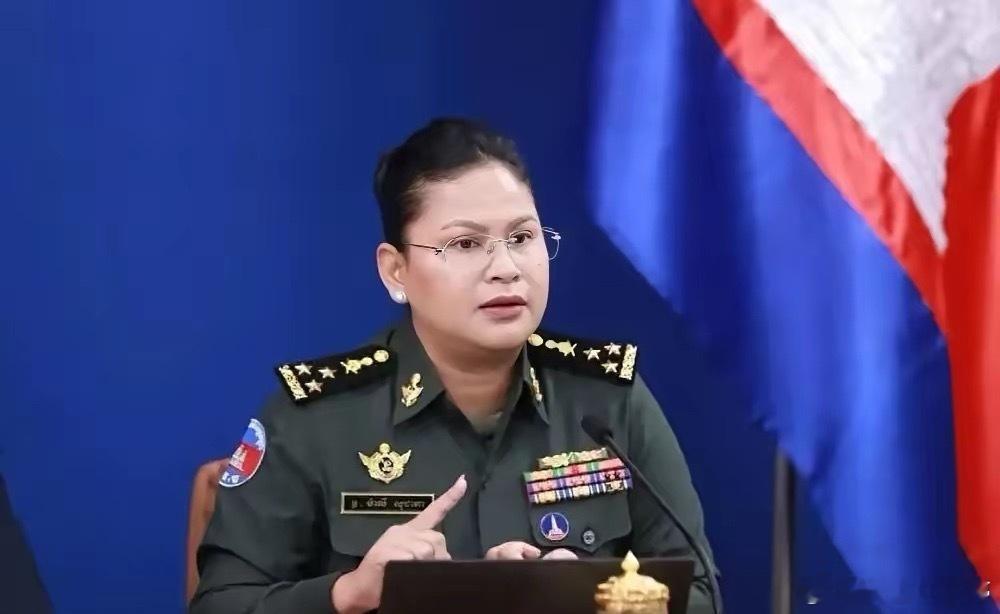 泰军持续攻击柬埔寨 柬方紧急表态柬埔寨国防部12月18日发布通报（法新社报道），