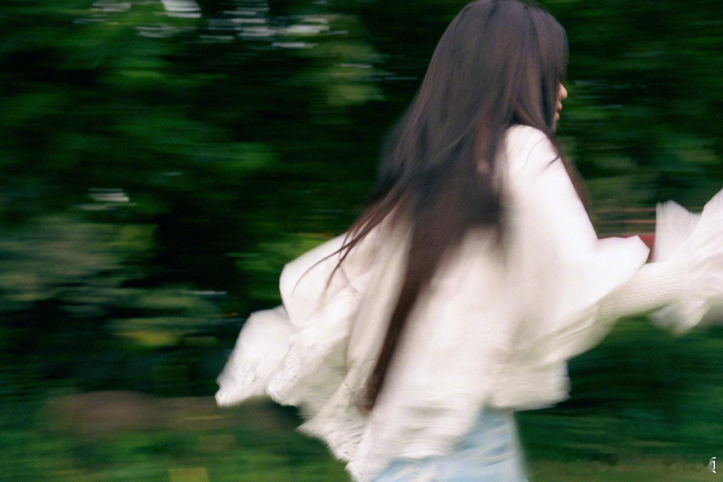 阚清子说乞巧节是女孩子们的节日阚清子也太会了吧！乞巧节十八宫格营业照美到心坎里，