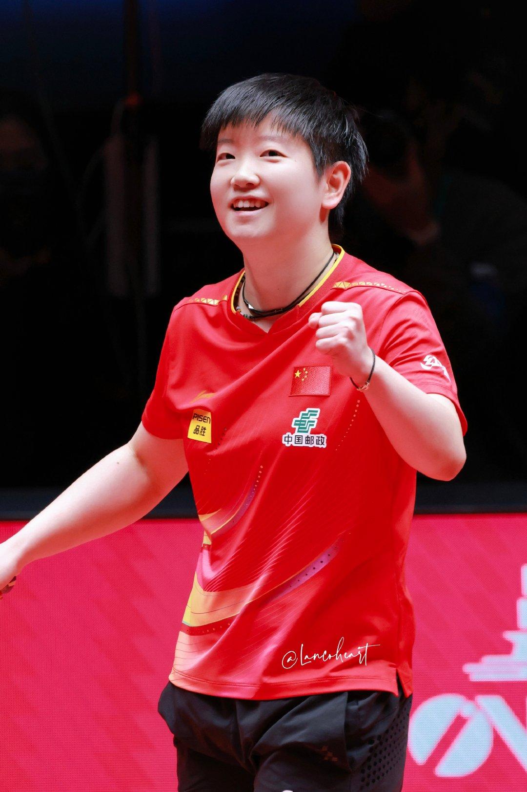 孙颖莎 2-2 蒯曼
2025年WTT年终总决赛女单半决赛，孙颖莎对阵蒯曼。1/