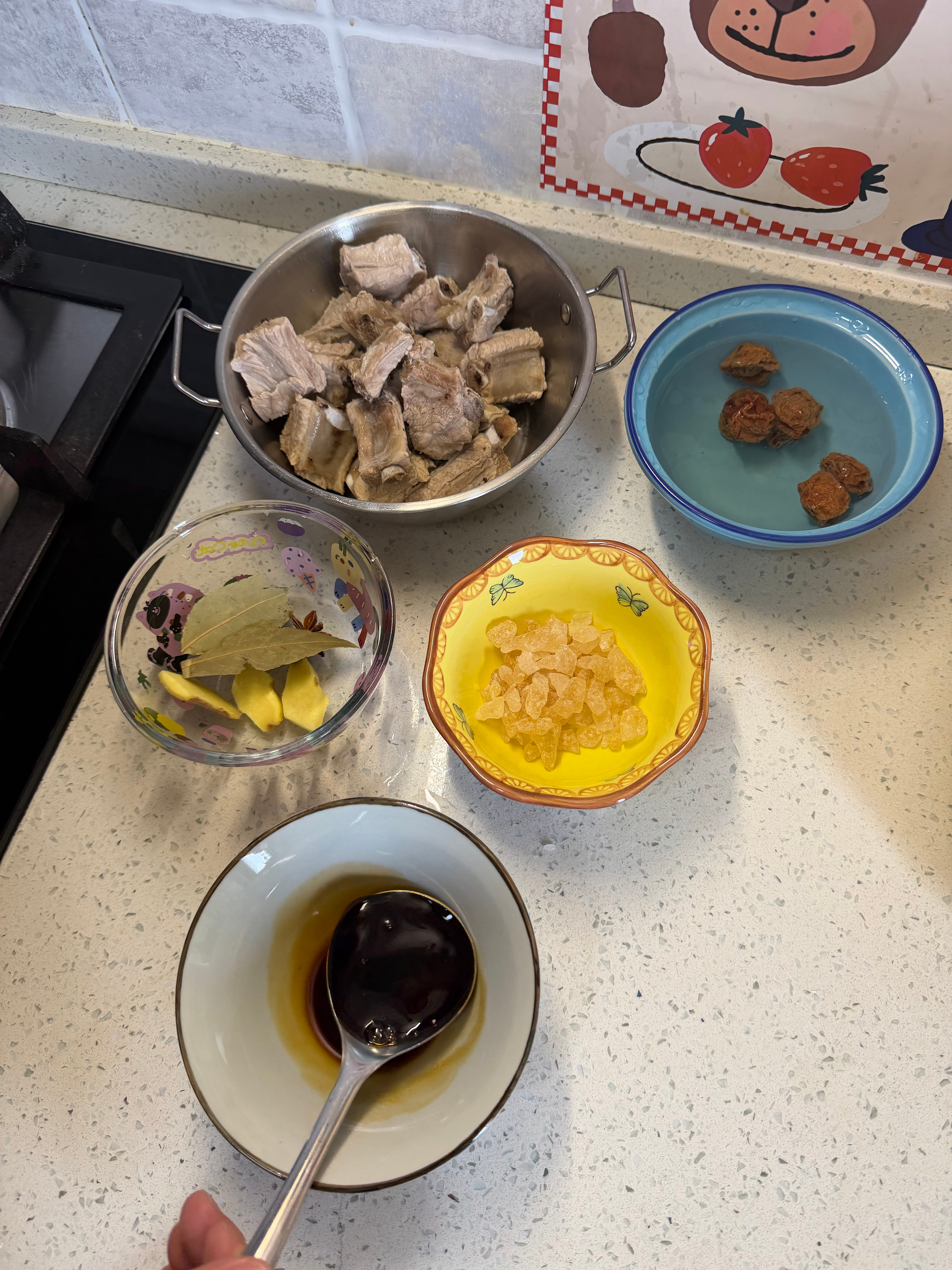 今天更新～*也是终于有话梅排骨制作方式了 记得来看 反正我觉得特别简单*每天的碎