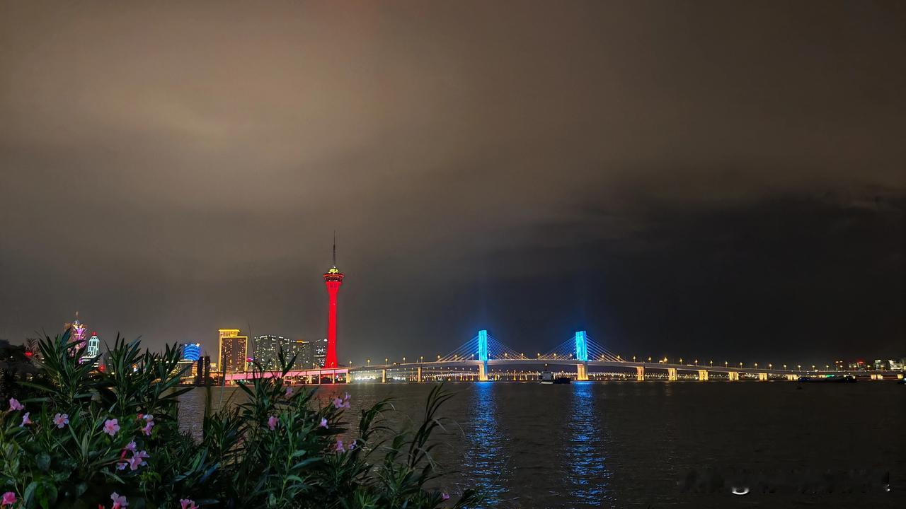 企业主每天琐事太多，无法保持专注，怎么办？

最近和一位企业主交流，他说一直很苦