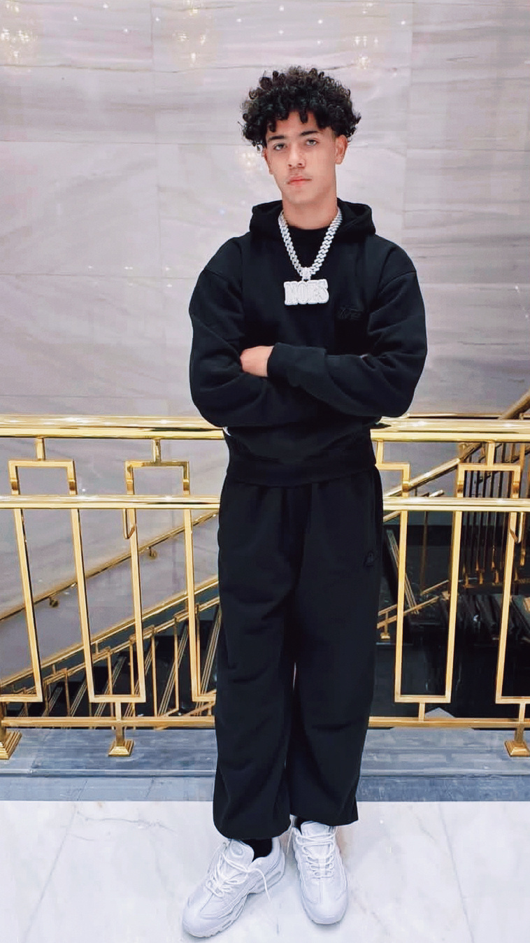 帅得我一大跳 … 