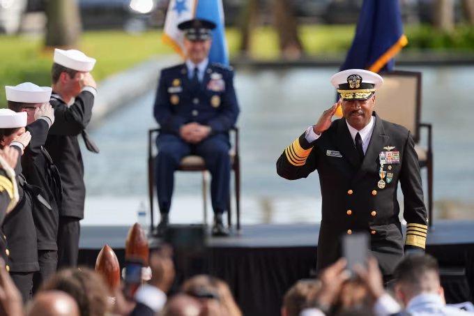 日前，美国南方司令部司令弗朗西斯·多诺万接受质询时透露，军方正密切监控中国在拉丁