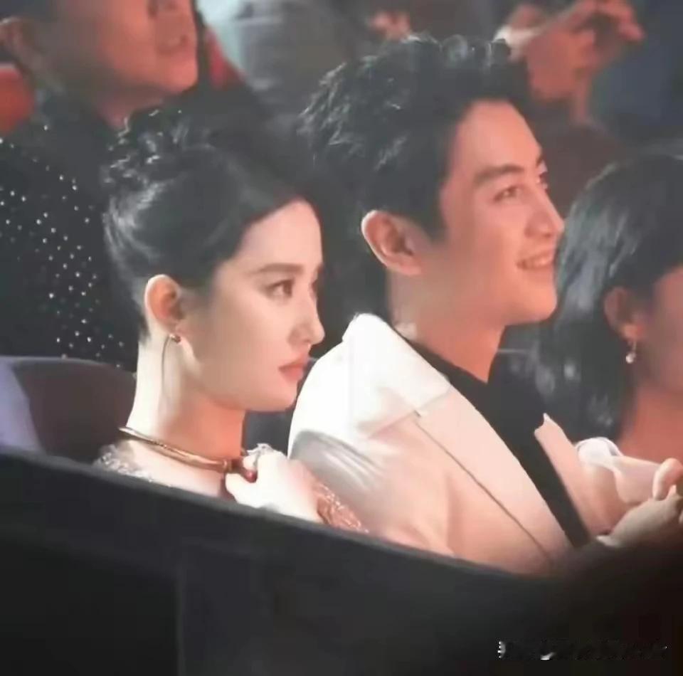 陈晓当年为什么不娶她呢？如果当年娶了她就没有其它两位什么事儿了吧，
