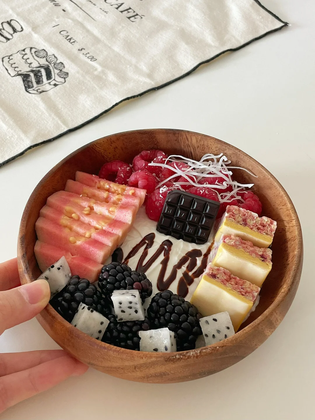 低卡早午餐🫐莓果芭乐酸奶碗🍓元气波奇饭🍣