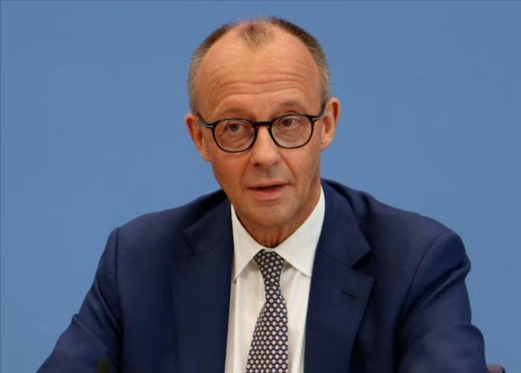 德国总理默茨的“三观”很正！

他不卑不亢，丝毫不惧美国压力，力挺乌克兰。一个鲍