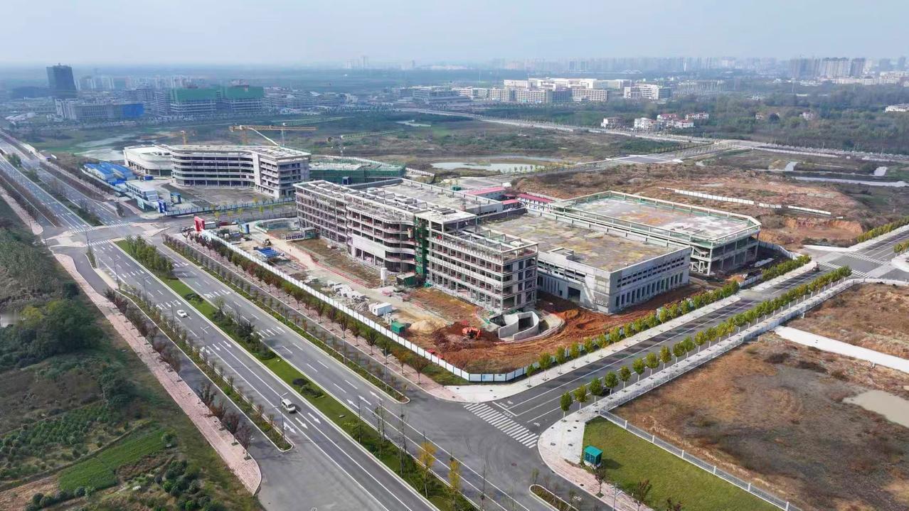 河南潢川豫东南高新区掠影 ：昨天下午,我带上大疆无人机在豫东南高新区寻景拍照,发