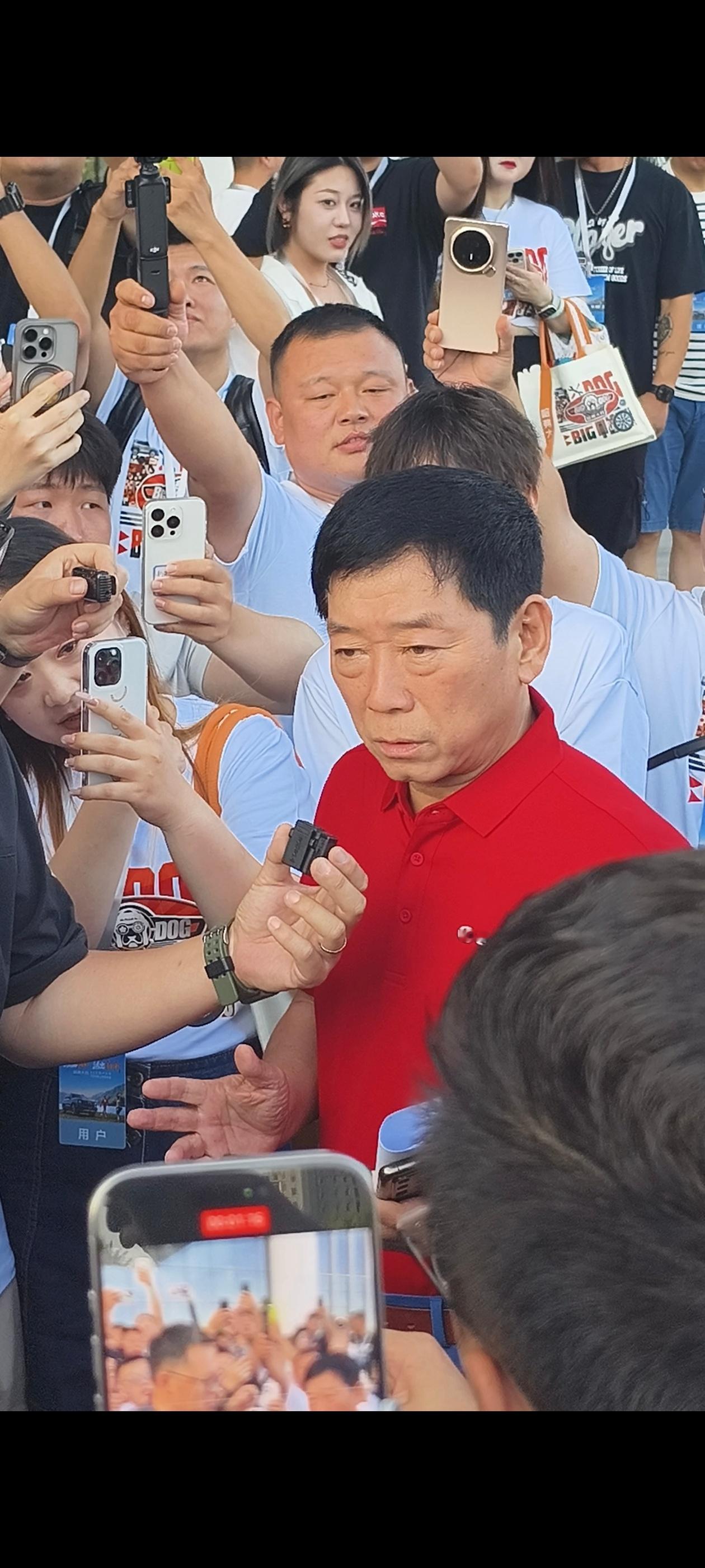 魏总很难见吗？我要见魏总 ​​​