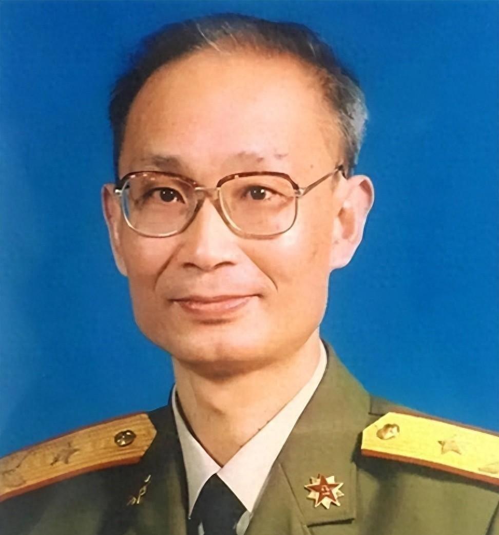 在钱学森身边默默工作了一十七年，他一直隐姓埋名，最终于1997年因一次意外不幸离