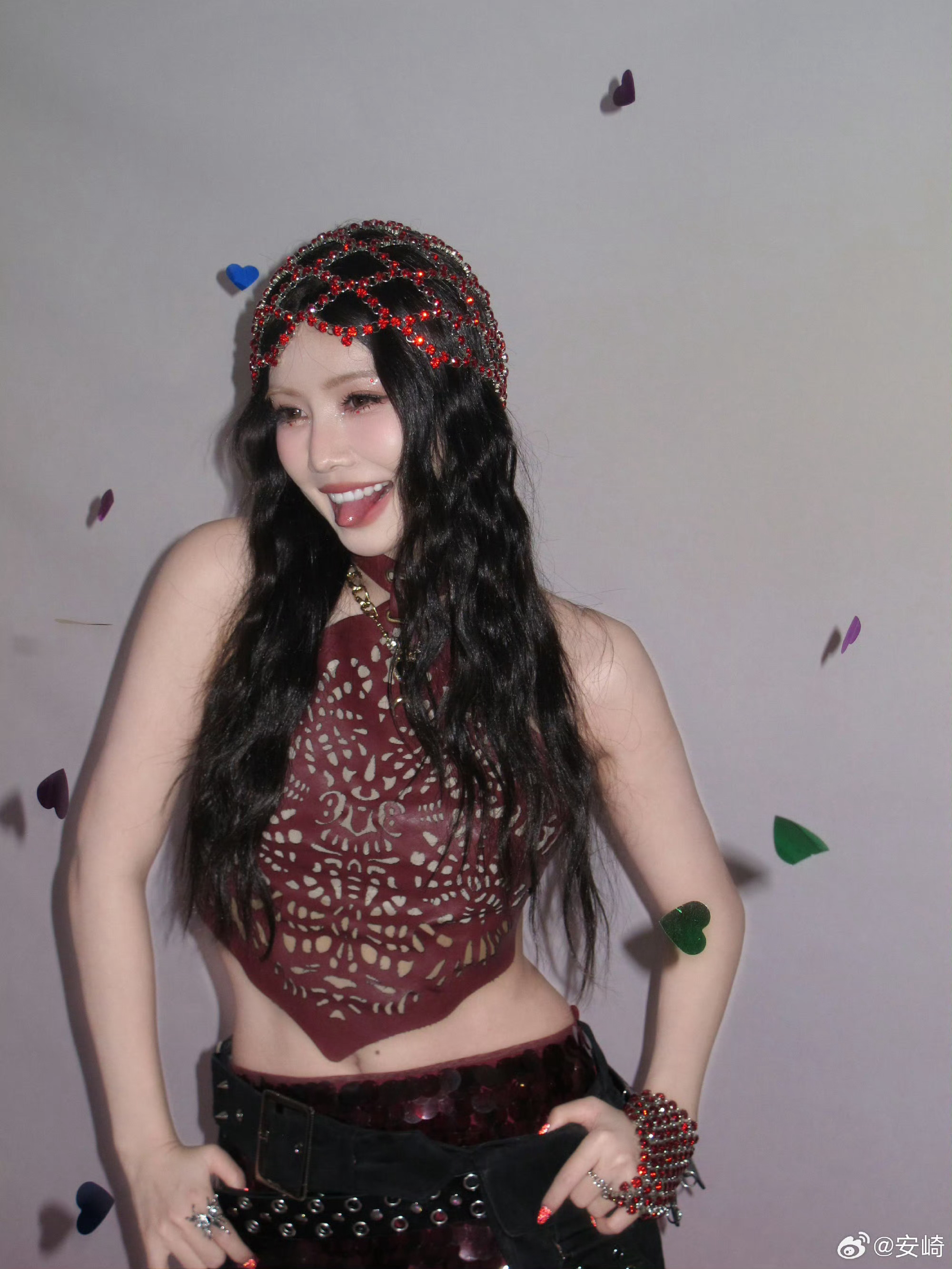 这届浪姐太会写了 从青你到浪姐，不变的是对舞台的热爱，站上舞台乘风破浪，续写热爱