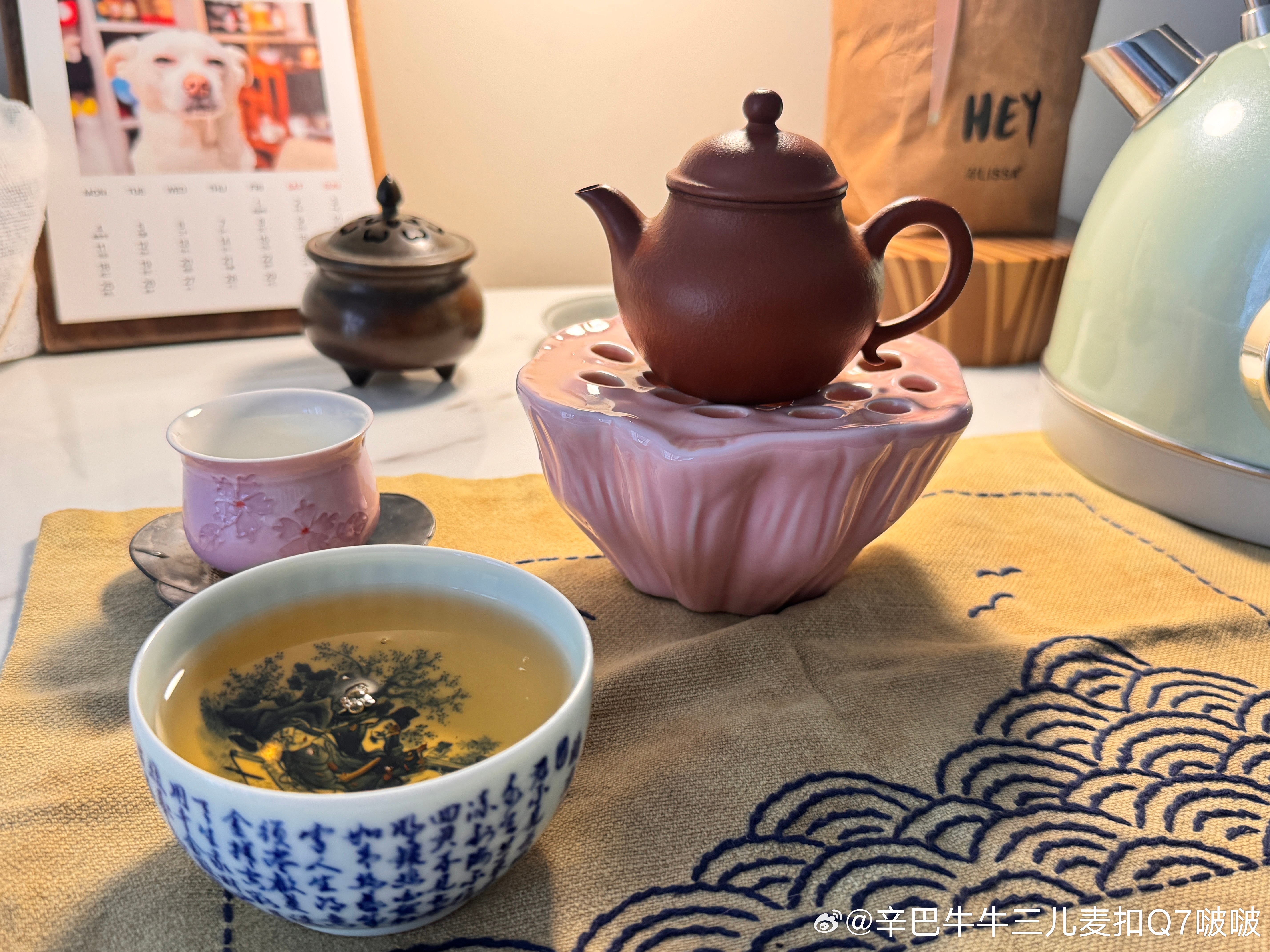 坐等野妈来。 