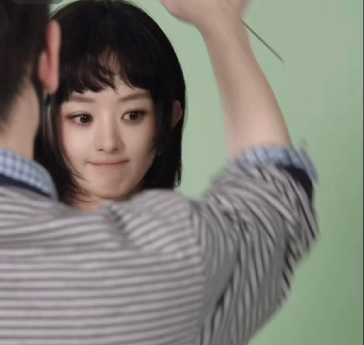 你敢相信这是2026年的赵丽颖，
她39岁了呀
新图啊家人们这大眼萌妹也太嫩了说