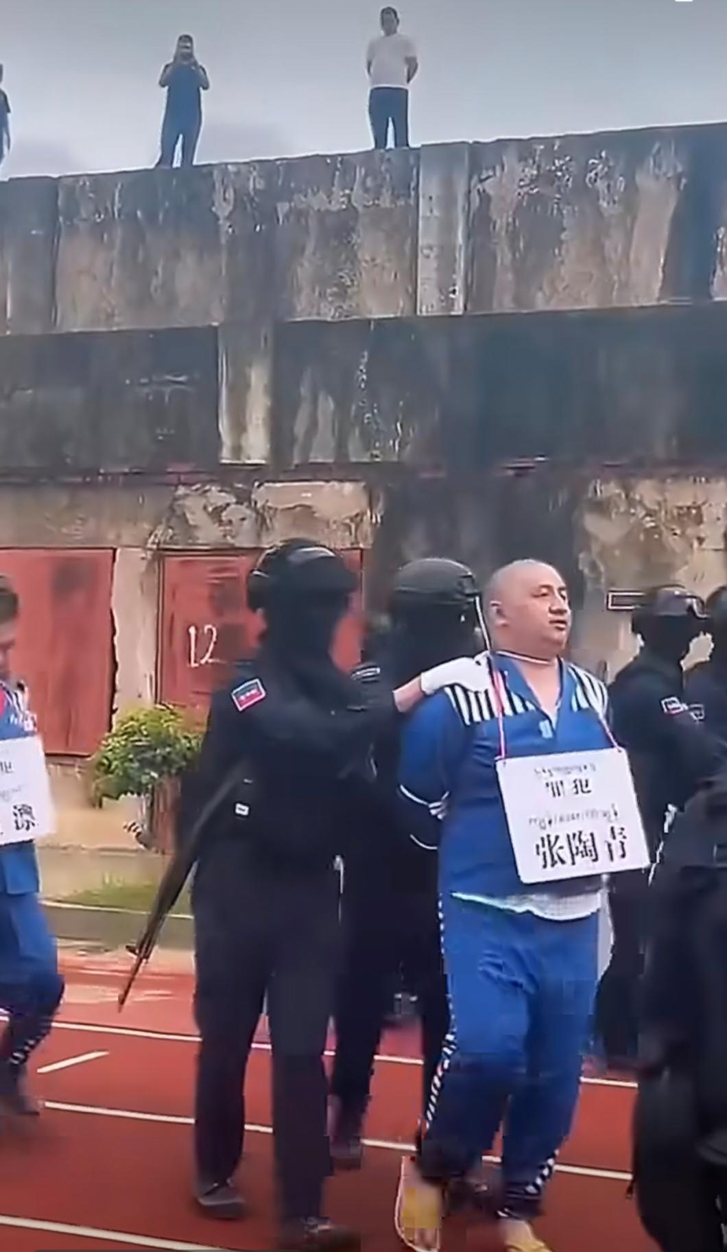 6月13日缅甸果敢公开枪毙4人，4人罪大恶极，分别杀爹杀妈杀女儿杀债主。
缅甸果