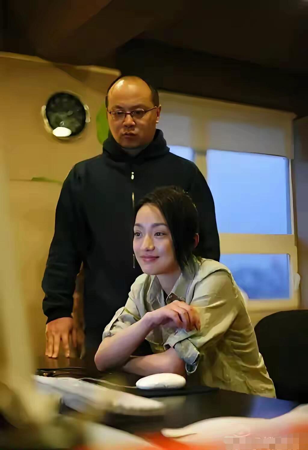 2008年，周迅推荐，窦唯为曹保平导演的《李米的猜想》电影配乐，获得了金马奖最佳