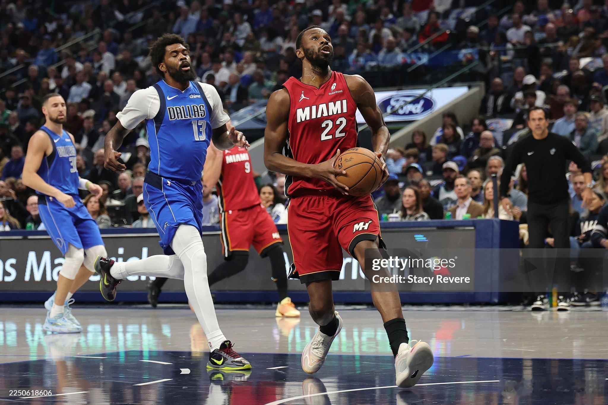 MFFL 来自Shams的消息。维金斯与热火完成提前续约，2年3400万。202