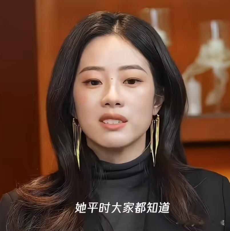 《兰香如故》的导演黄疑湘是个90后。
她不仅人长的漂亮，还是个才女。

她于20
