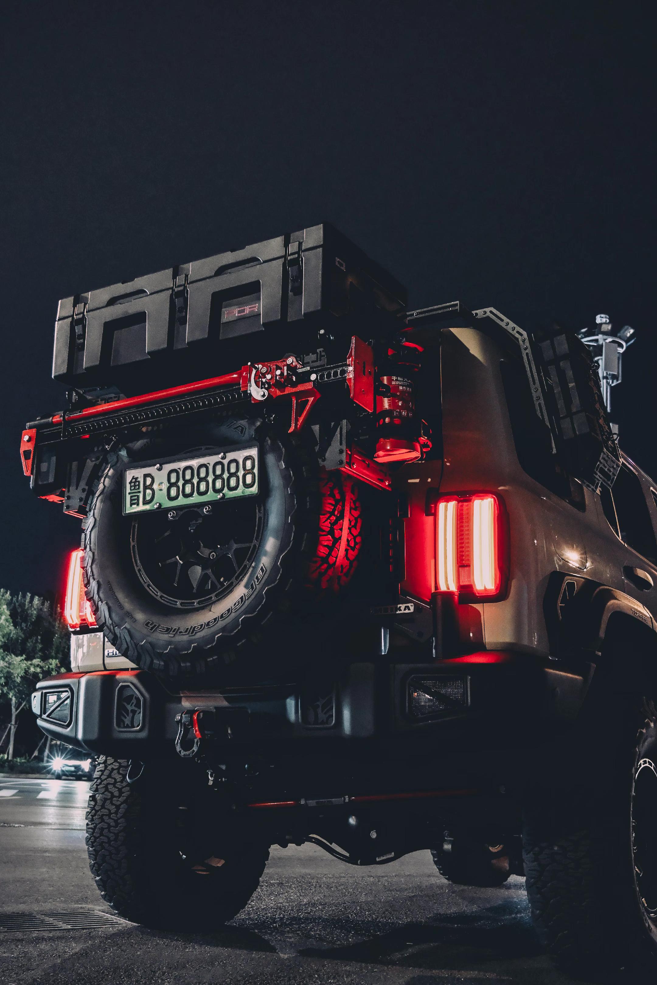 天天顶着888888好像跟真的一样🚗。