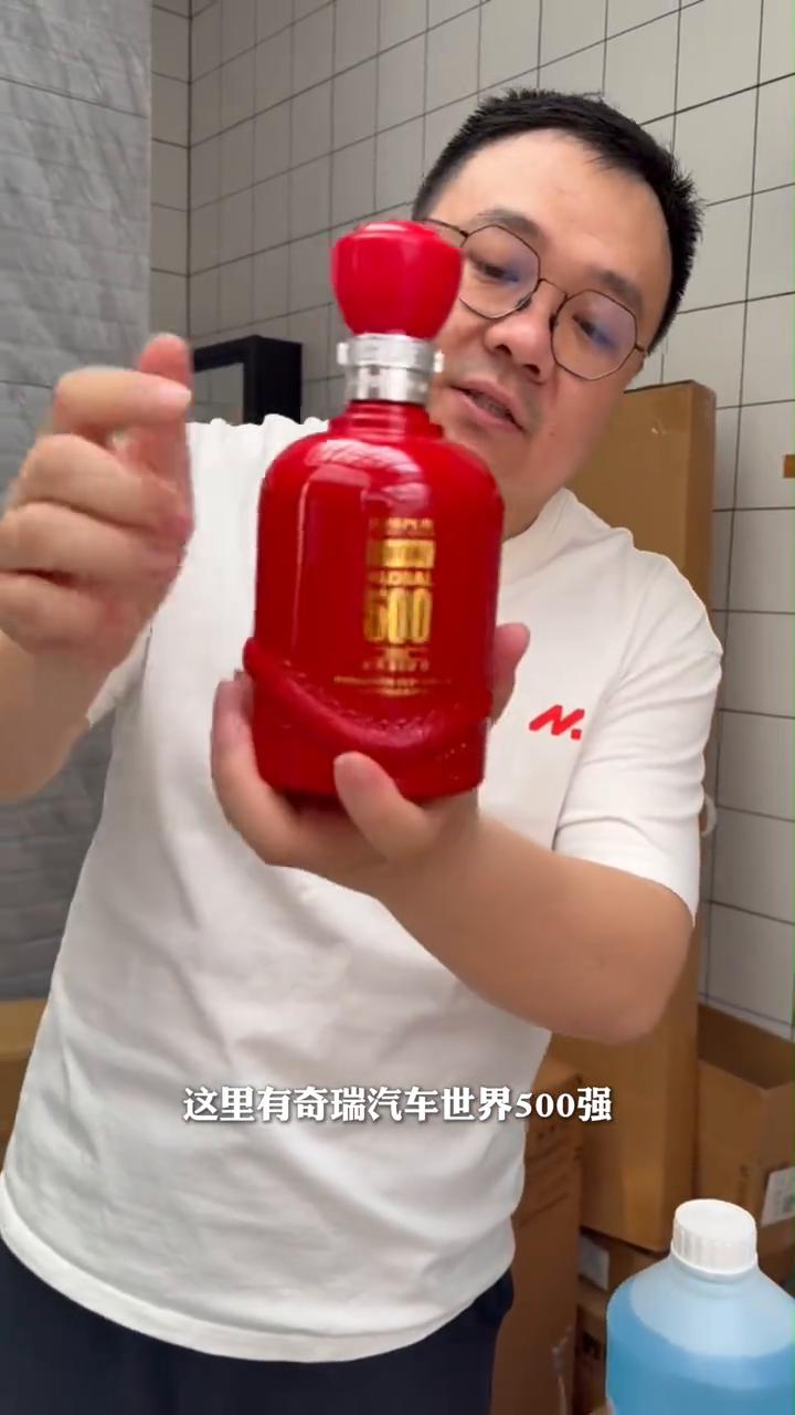 作为奇瑞风云T11的车主到底有多幸福？其实从去年到现在风云给车主陆续邮了很多小礼