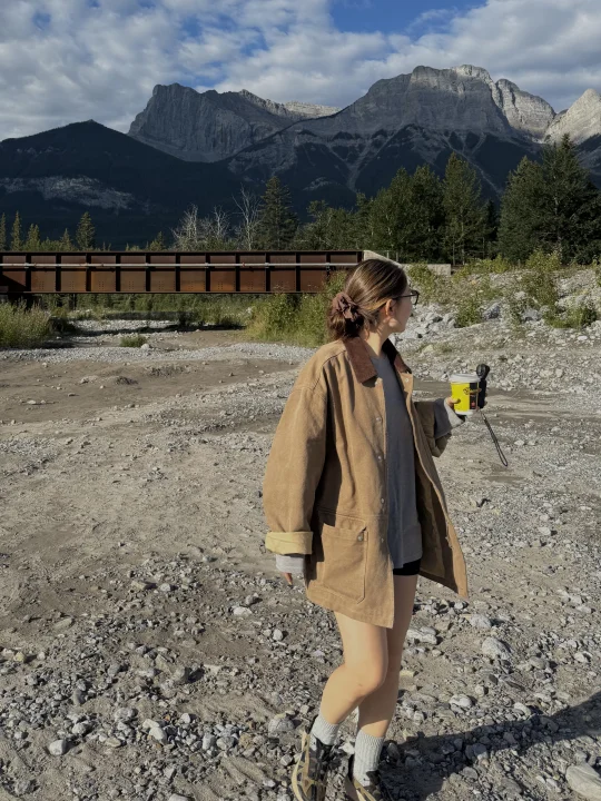 人在Canmore 想念乔尔