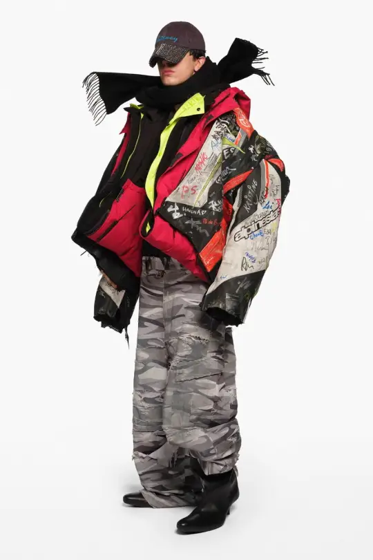Balenciaga  26/SS LOOKBOOK