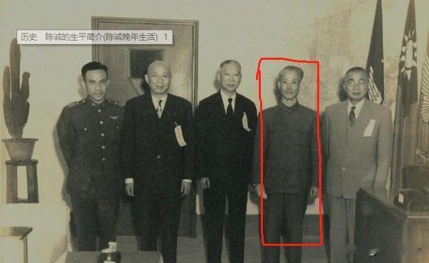 1926年，陈诚上了床，妻子吴舜莲梳洗一番，手刚摸到床边，就被一把推开。吴舜莲大