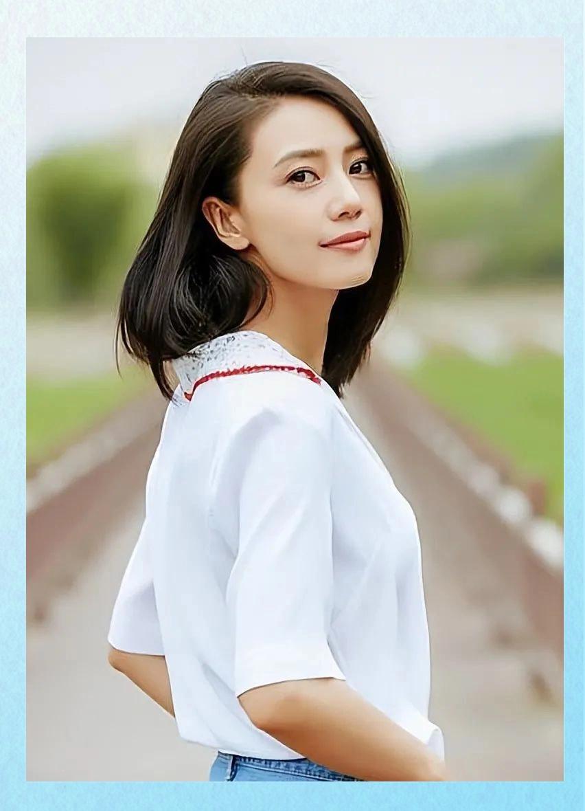 一点小雨，怎能阻挡锻炼的步伐？
锻炼好了，你是高圆圆。
否则，你是小圆圆。
男的