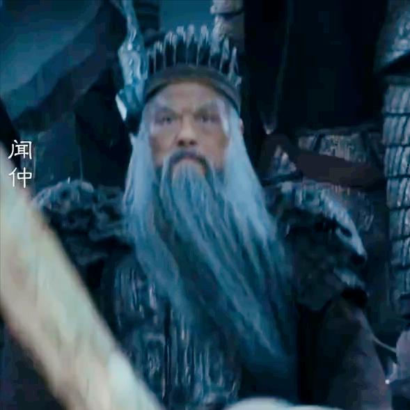 演员，吴兴国，在封神里扮演闻太师，他是台大的教授，也是舞蹈家，剧作家，创办了传奇