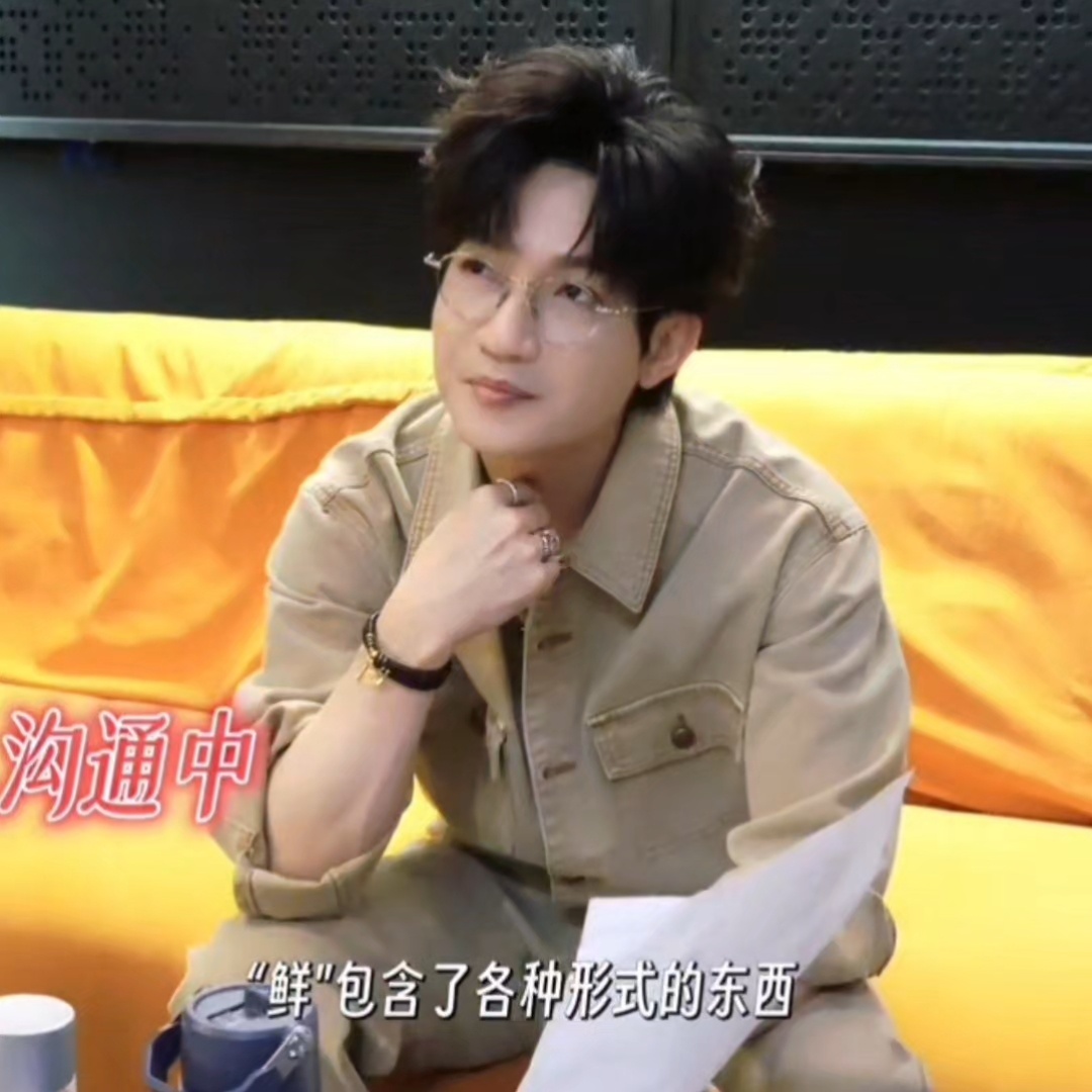 手感这么好吗 让我们也摸摸