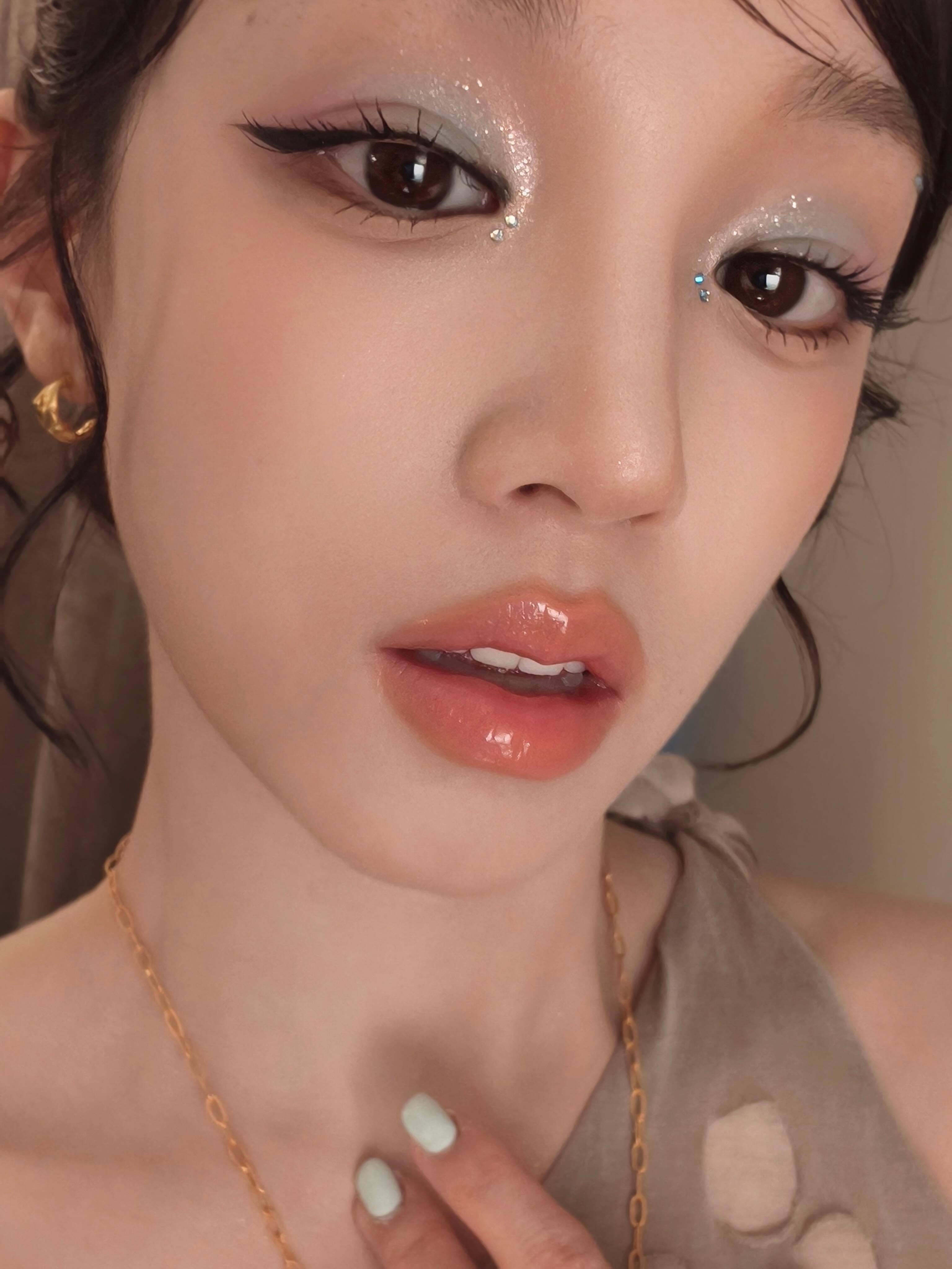 宋雨琦最近的照片都太勾人了看了受不了一点