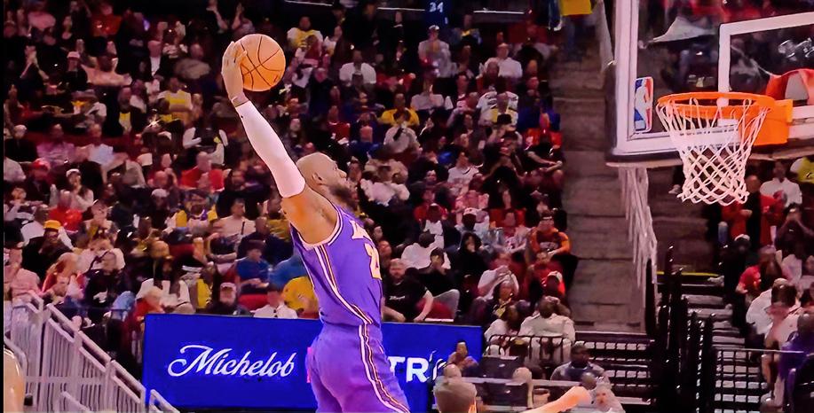 厉害！湖人双巨发威再克火箭！
湖人今日在与火箭二番战中，以124比116战胜火箭