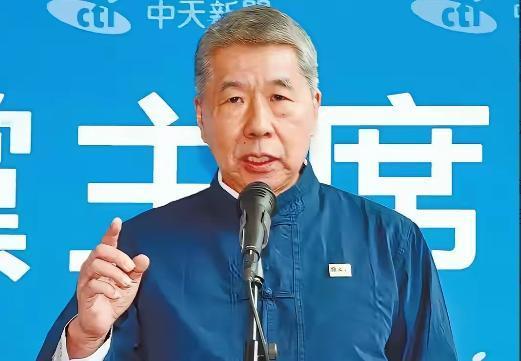 中国国民党主席选举第二次辩论会结束了。在最后的补充提问环节，张亚中再一次向所有参