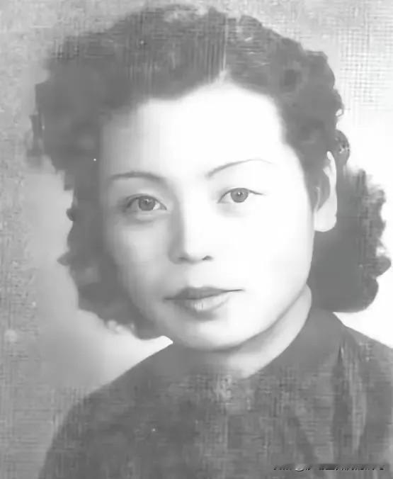 绝境中的生命突围：陈独秀之女陈子美的海上9小时
 
1970年，陈独秀58岁的女