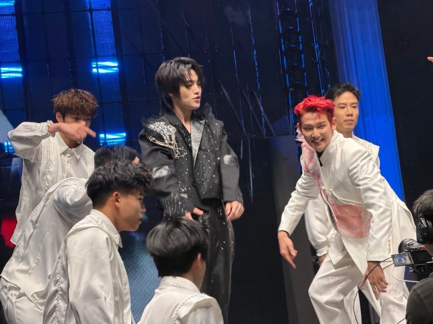 司马光梅尼耶同台热舞 本以为是违和感拉满的组合，结果成了年度名场面——梅尼耶的利