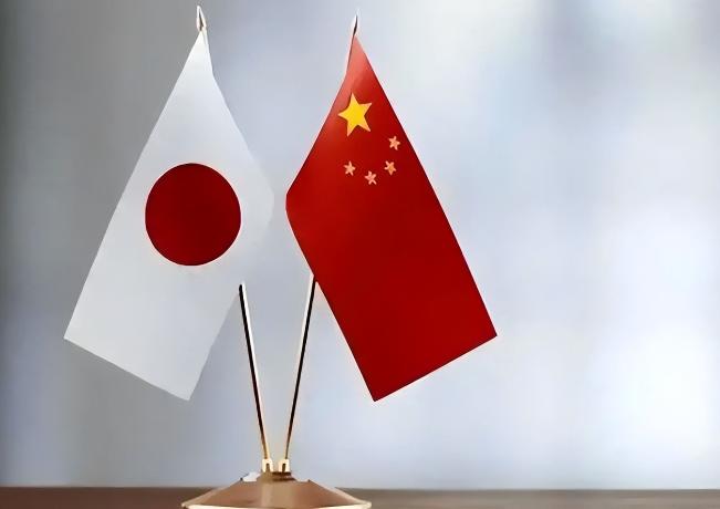 闯馆事件敲响警钟，日本右倾化的危险转向不可不防

2026年3月24日，一名日本