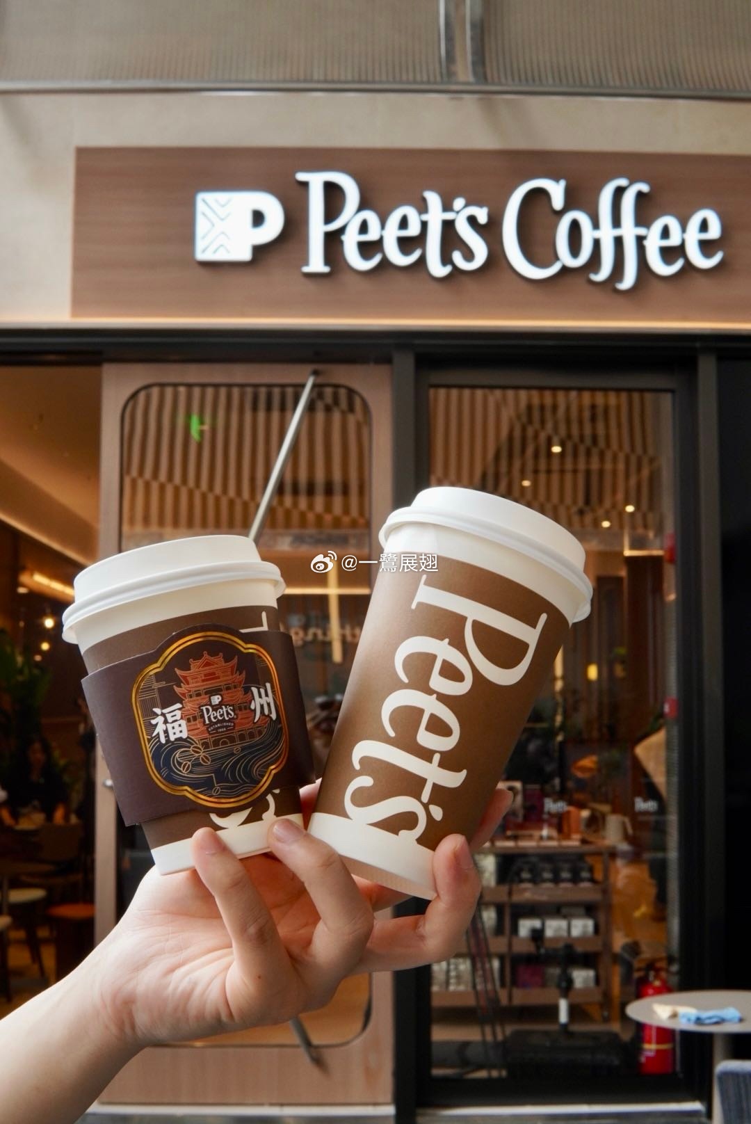 Peet's Coffee福州首店（华润万象城）的“定妆照”，系福建地区开出的第
