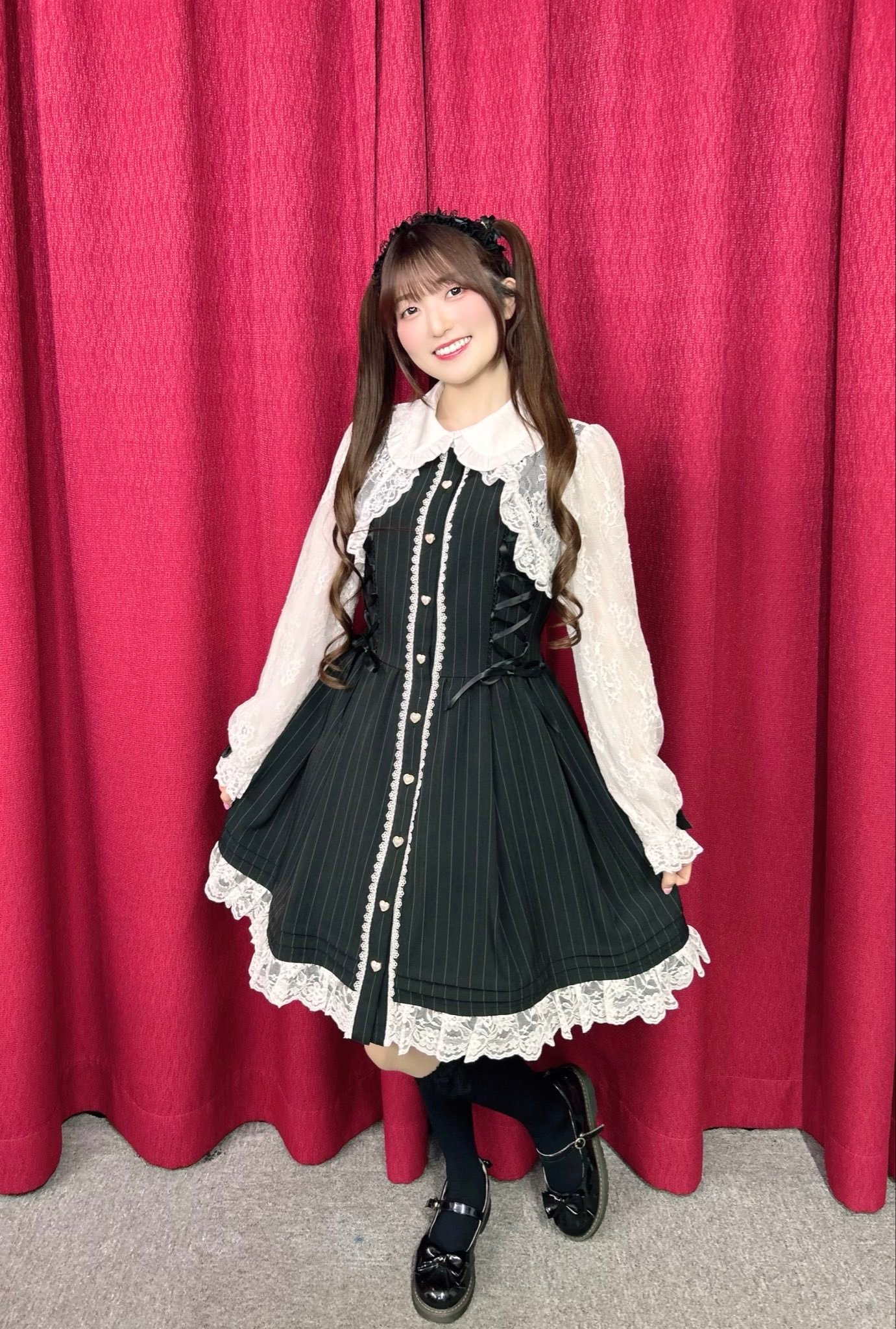薄井友里