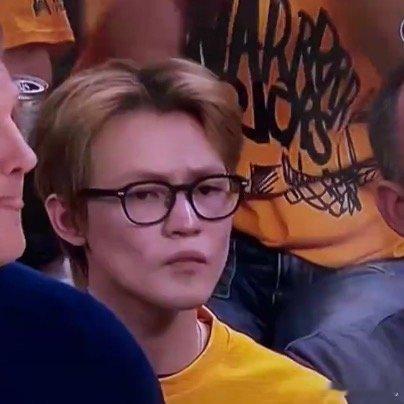 李马克和钟辰乐亲嘴儿亲多了吧，连面颊凹陷都这样夫妻相 ​​​