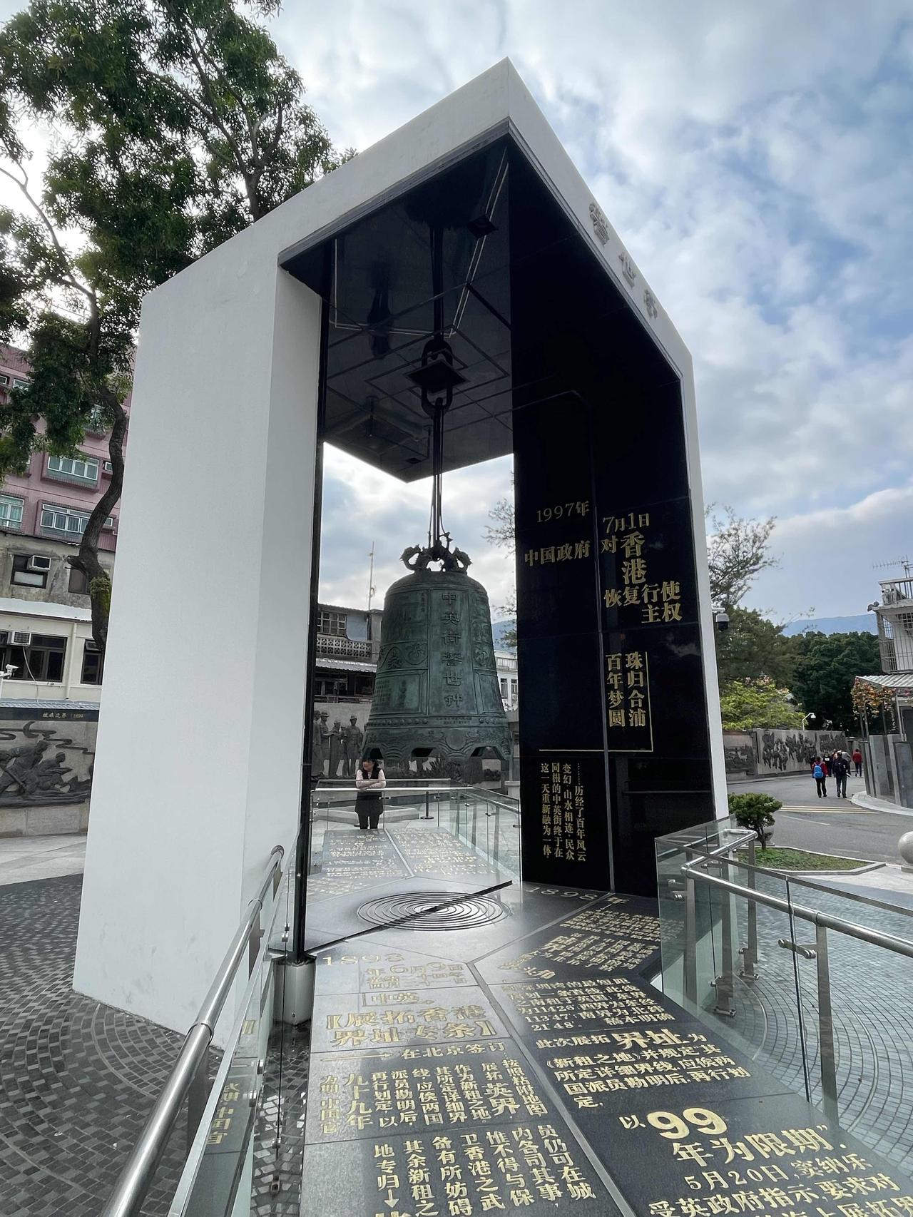 今天WCBA女篮季后赛有4场比赛同时开哨！1是山东队主场复仇新疆2是广东客场复仇