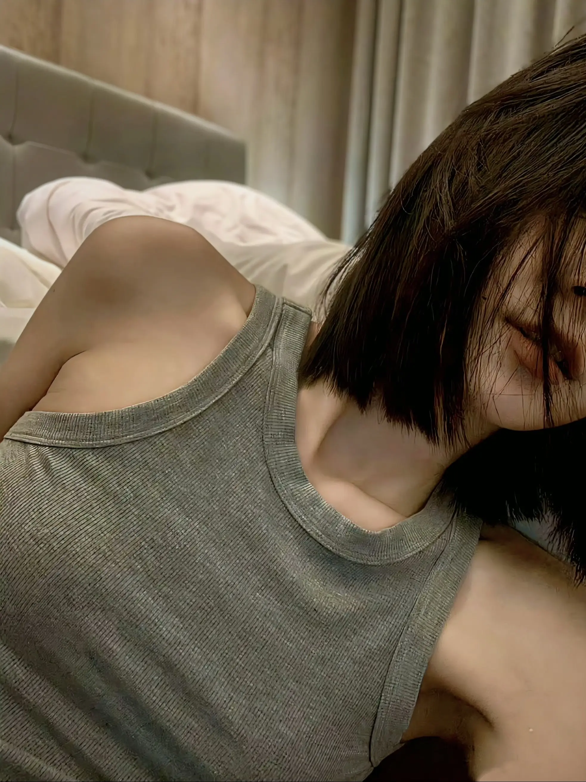 我没变 只是心情变了 我还是我 只是面对现实 多了点无奈 多了点沉默.