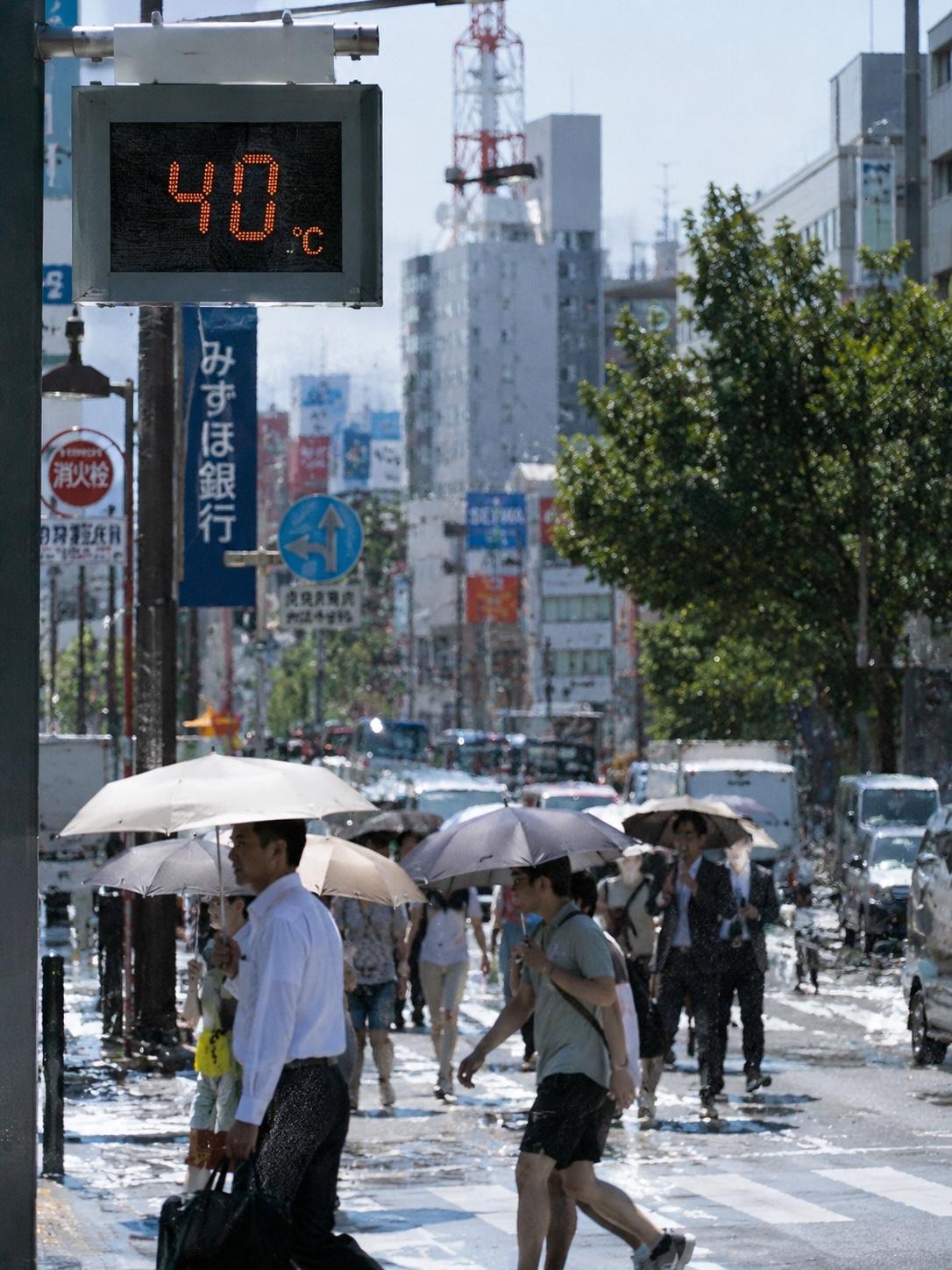 40度连烤5天，这事儿搁谁身上受得了？

日本那边出大事了。连续5天40度以上高