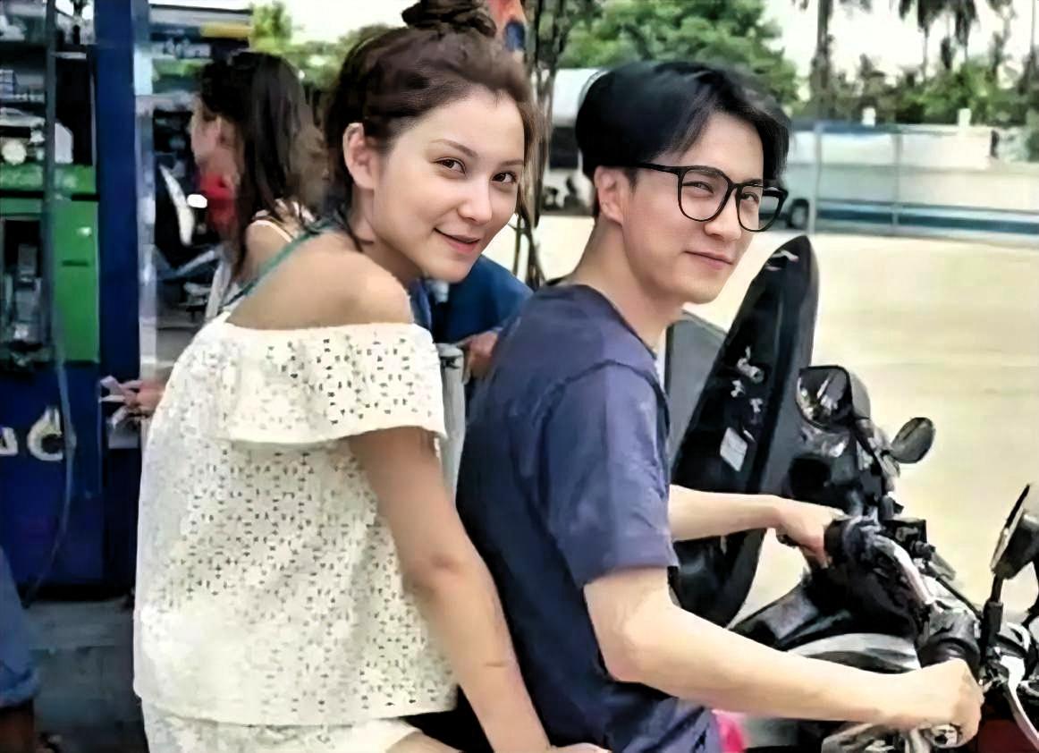 李雨桐公开薛之谦手机号和身份证那天，大概没想到自己会先被送进拘留所。

4月19