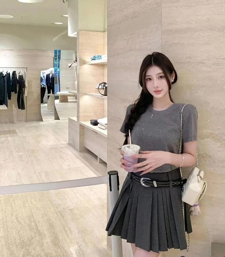 有哪些美女让人过目难忘？