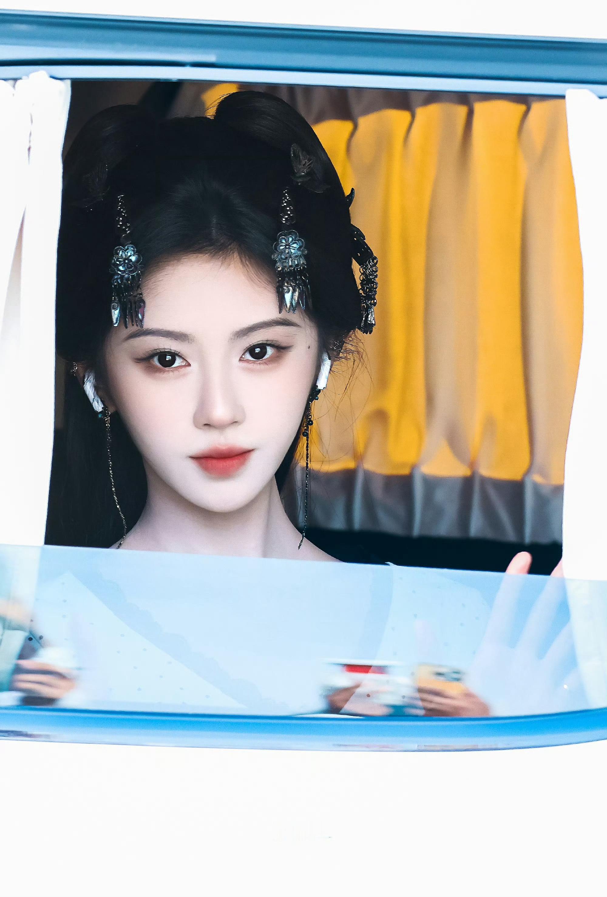 鞠婧祎阿黛🍊鞠婧祎来战♡·存在於異世界的問題兒童·♡